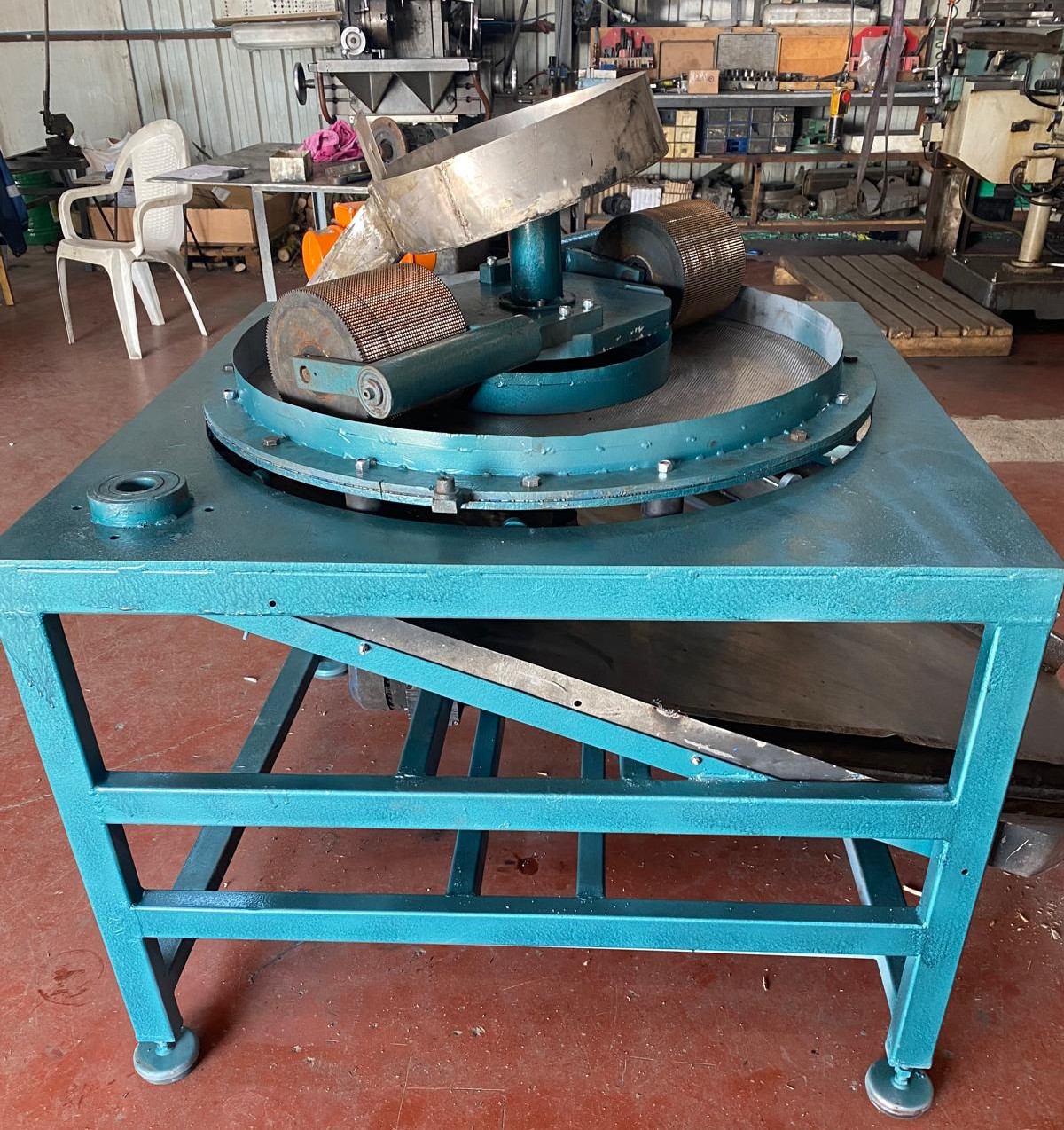 Makina Model 3